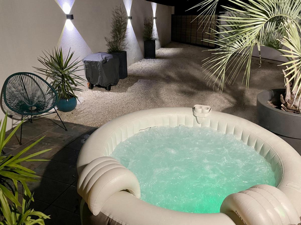 Villa Les Oliviers Spa Privatif 邦多勒 外观 照片